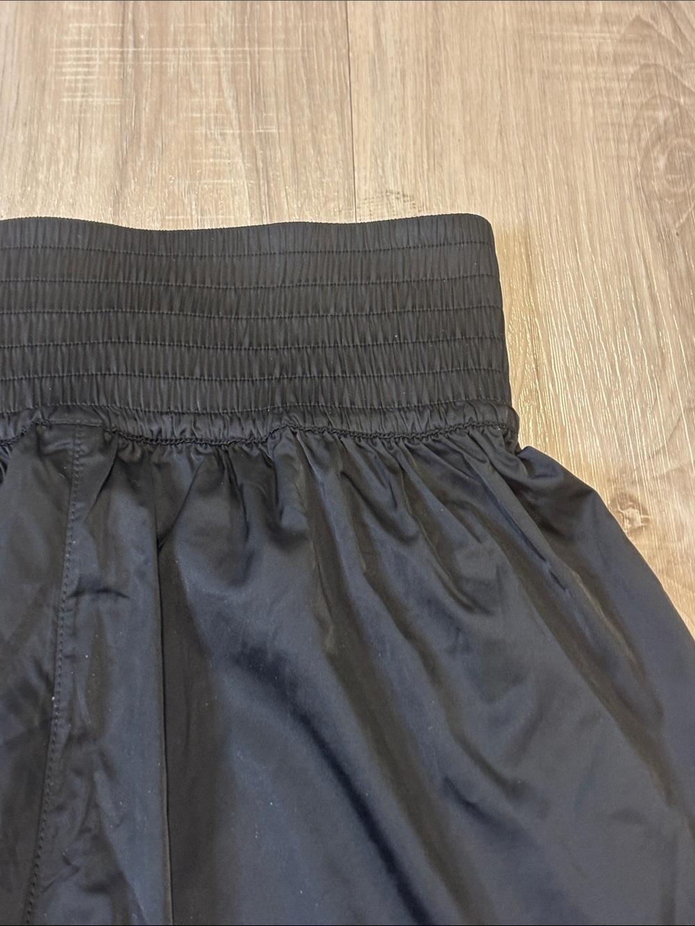 Lululemon Stretch Satin Nylon Super-High-Rise Short 5" in black Size XS - Picture 10 of 16